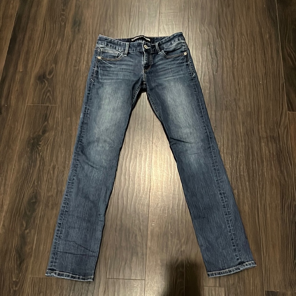 Express size 4R women’s skinny jeans. Stella style